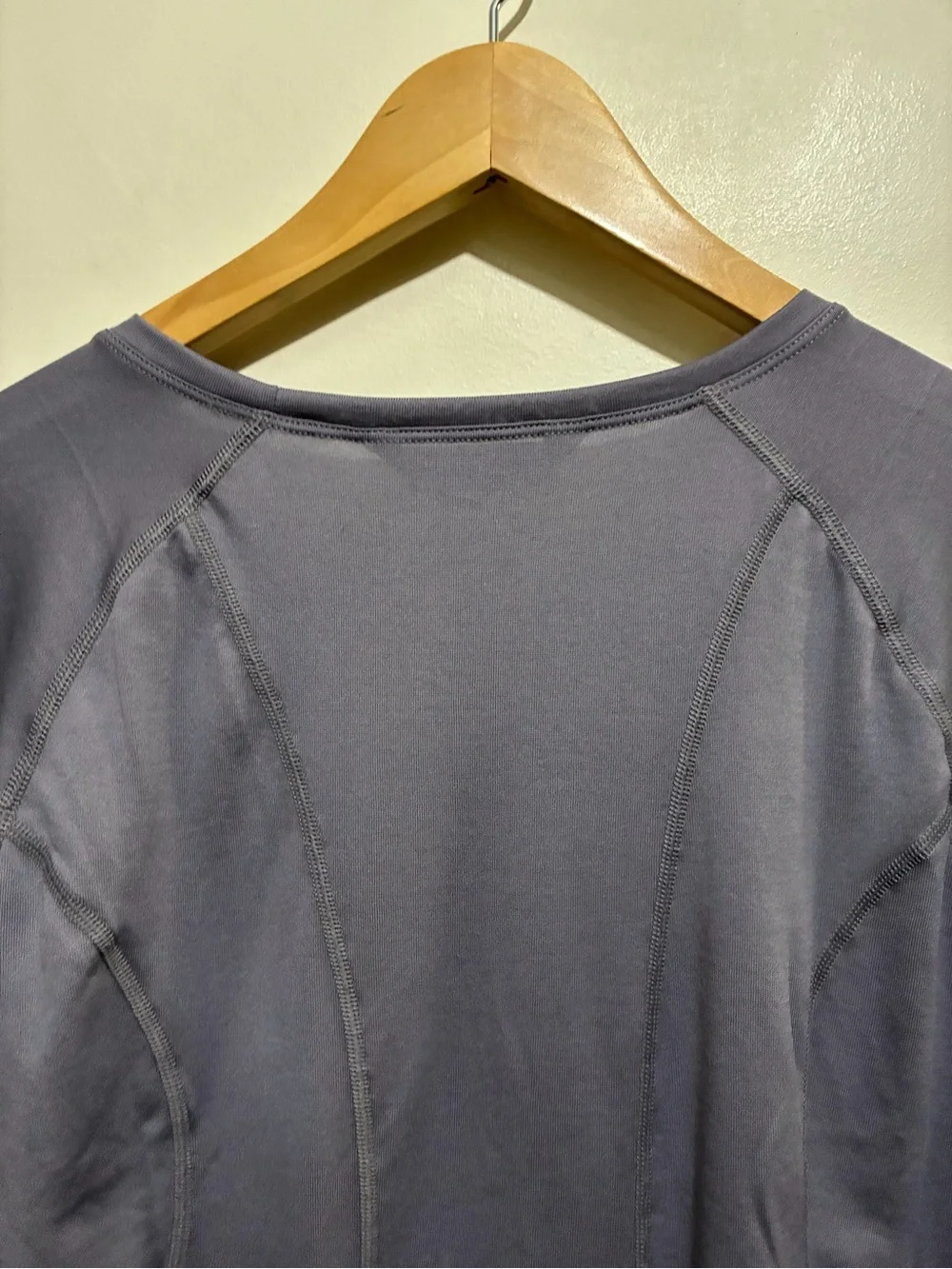 The North Face Women's Coastal Grey Crew Neck Performance Tee - Picture 5 of 9